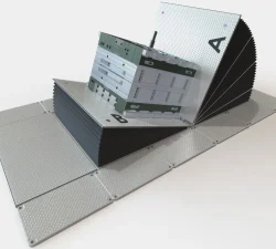 Im-Hallenboden-verbauter-Werkzuegwender-bis-40t-beim-Wenden-einer-Spritzgussform