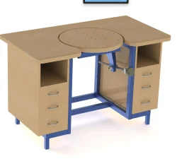 Ein Schreibtisch mit kippbarer, runder Arbeitsplatte, blauen Metallbeinen und Schubladen zeigt ein 3D-Modell in heller Ansicht.