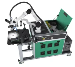 Laserschweißen mit Cobot, Drehtisch und Mikroskop